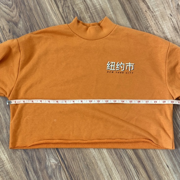 Cropped sweatshirt - Picture 4 of 6